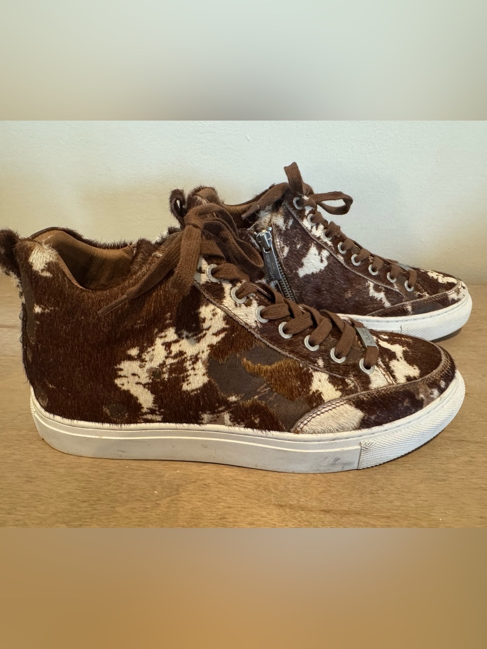 J/Slides Animal Faux Fur Print size 8